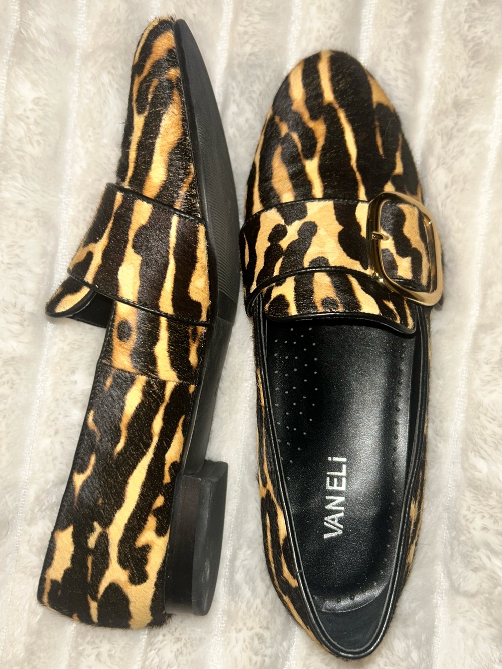 Vaneli Black & Tan Leopard-Print Buckle Loafers in Womens Size 8.5 Narrow